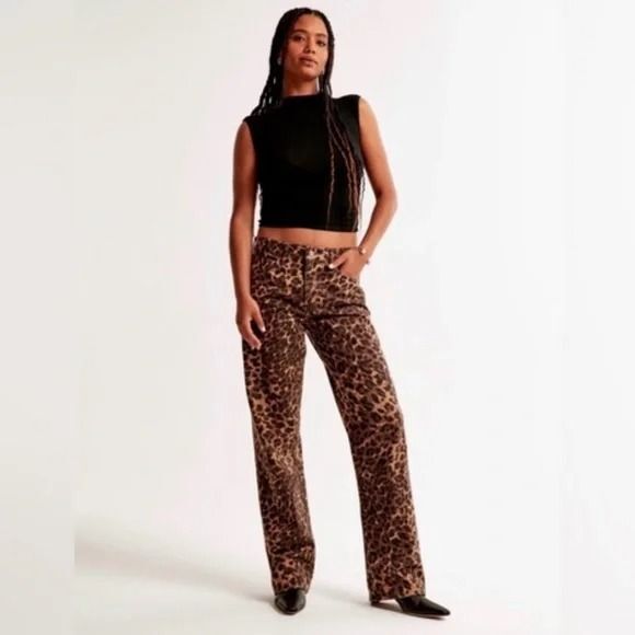 Abercrombie & Fitch Denim - Abercrombie & Fitch Baggy Low Rise Leopard Print Jeans Straight Leg Size 26/2L